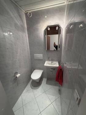 WC - 