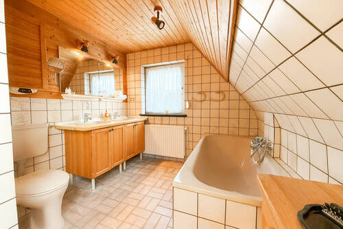 Badezimmer 1 OG - 