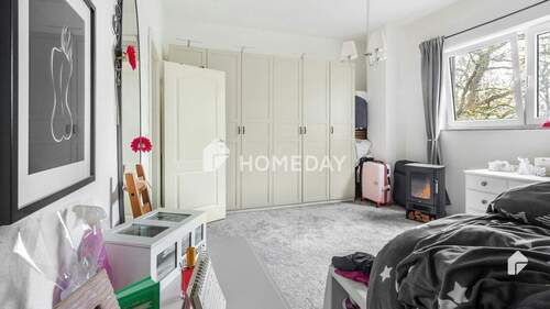 1. OG Schlafzimmer 2 - 