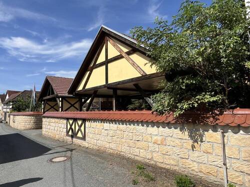 Seitenansicht - 8 Zimmer Bauernhaus, Landhaus in Harth-Pöllnitz
