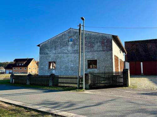 Straßenansicht Maschinenhalle - 