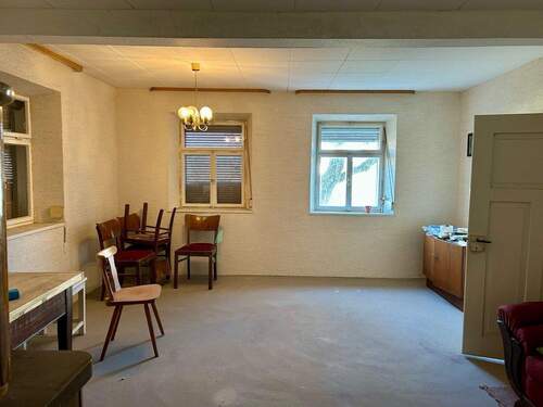 Zimmer im EG - 1 Zimmer Einfamilienhaus in Höchstadt