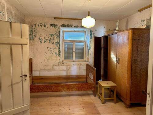 Nebenzimmer im EG - Einfamilienhaus mit 150,00 m&sup2; in Höchstadt zum Kaufen