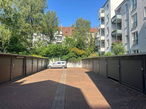 Garagenhof - Garagenhof in zentraler Lage von Hannover (List), 19 Einheiten mit stabilem Cashflow