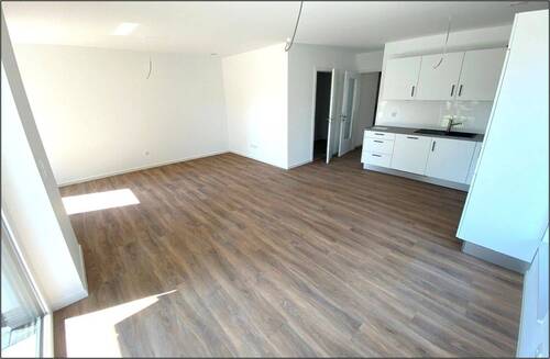 Wohn-/Essbereich - Etagenwohnung mit 76,00 m&sup2; in Rastede zur Miete