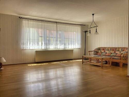 Wohnzimmer-EG - 4 Zimmer Einfamilienhaus in Sangerhausen