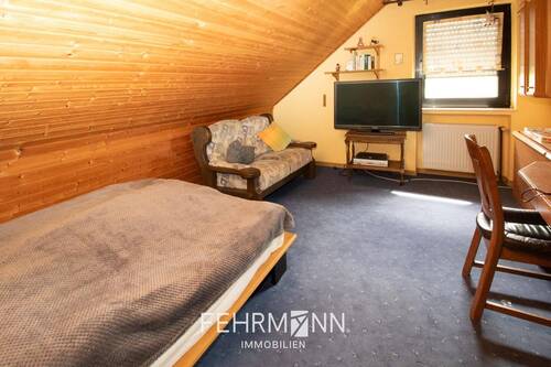 Dachgeschoss Zimmer 1 - 