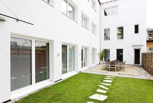 Innenhof - Büro zur Miete in Düsseldorf