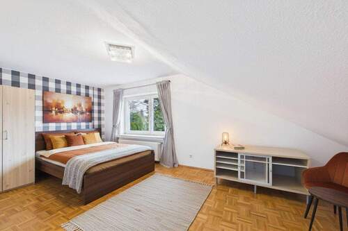 CAM03586G0-PR0076-STILL032-001 - 