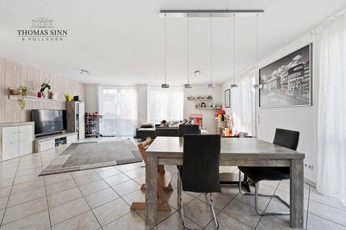 EG: Wohn-/Esszimmer - 