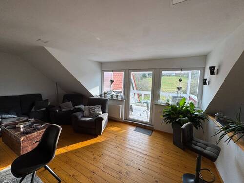 Wohnung DG: Wohn- und Essbereich - 