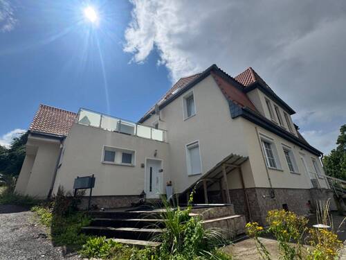 Hausansicht - Mehrfamilienhaus, Wohnhaus zum Kaufen in Beckedorf