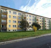 3 RWE im Erdgeschoss mit Badewanne und Balkon - Meißen