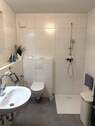 modernes Duschbad - 