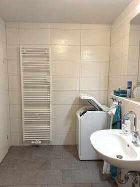 modernes Duschbad - 