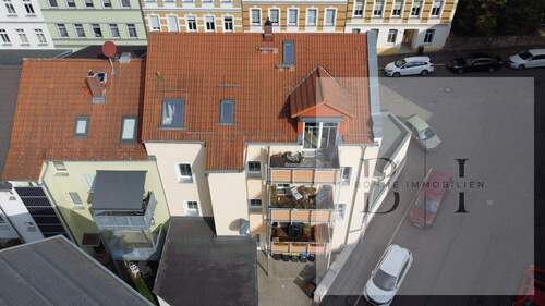 Drohnenansicht - Kernsaniertes und vollvermietetes Mehrfamilienhaus in zentraler Lage von Gera