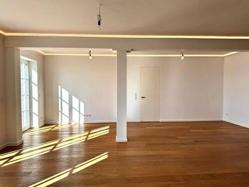 Wohnen - Etagenwohnung mit 186,70 m² in Berlin zur Miete