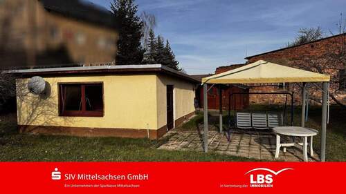 Bungalow mit Sitzecke - Rückzugsort mit Pool! - 25.000,00&nbsp;EUR Kaufpreis, ca.&nbsp; 0,00&nbsp;m&sup2;