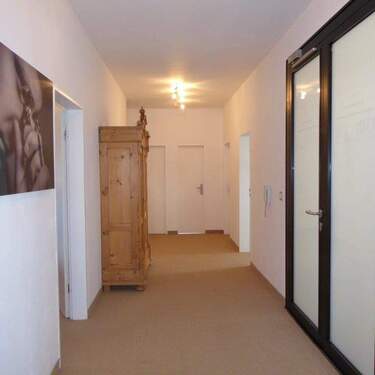 Flur - 6 Zimmer Büro in Bad Homburg vor der Höhe
