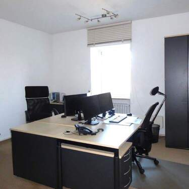 Büro 3 - 