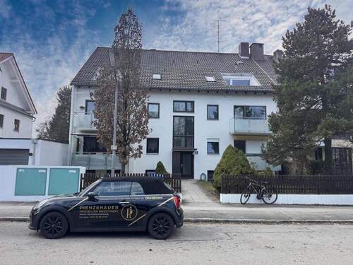 Außenansicht Straßenseite - 