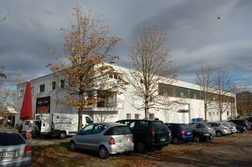 Beste Lage am Bahnhof - ausr. Parkmöglichkeiten - 