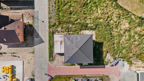 Drohnenaufnahme - Mehrfamilienhaus, Wohnhaus mit 186,30 m&sup2; in Jever zum Kaufen