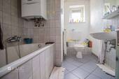Badezimmer (3. OG) - 