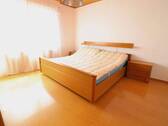 Schlafzimmer EG B1 - 
