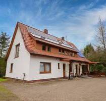 Großzügiges Ein-Zweifamilienhaus in Barver mit 220 qm, Kamin und großem Grundstück in ruhiger Lage