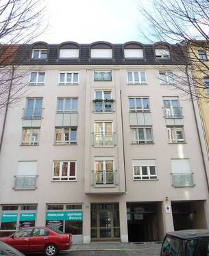 Hausansicht Volckmarstr. 19 - Reudnitz...Sonnige kleine Wohnung mit Balkon!