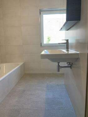 Bad OG mit Dusche - 