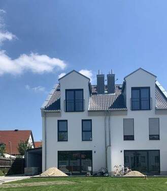 Doppelhaushälfte links - 5 Zimmer Doppelhaushälfte in Freising