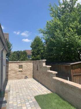 Terrasse hinter dem Haus - 