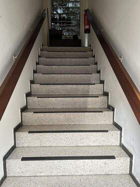 Treppenaufgang Gebäude B - 