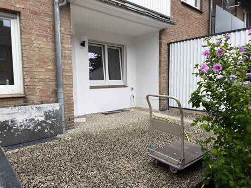 Terrasse (wird noch erneuert) - 