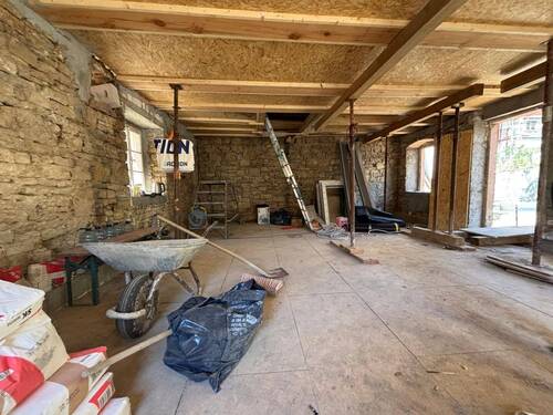 IMG-20250814-WA0017.jpg - Mehrfamilienhaus, Wohnhaus mit 80,00 m&sup2; in Würzburg zum Kaufen