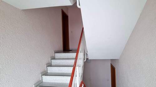 Treppenhaus - Etagenwohnung mit 85,50 m² in Dresden zum Kaufen