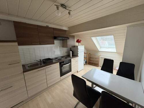 Wohneinheit DG leer stehend - 