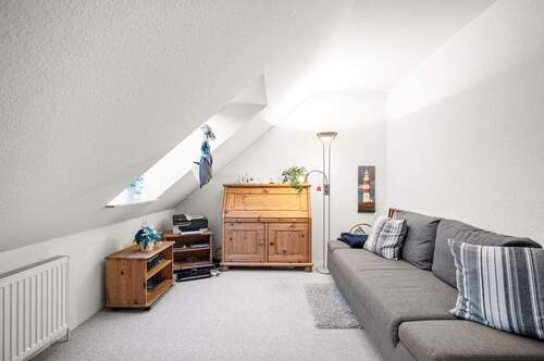 Kinderzimmer/Büro - 