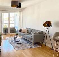 Top-floor 2-Zimmer Wohnung im 5. OG mit West-Balkon - provisionsfrei und unvermietet - Berlin Friedrichshain