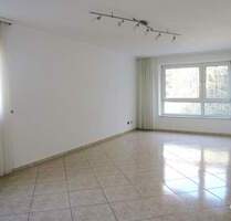 Attraktive 4-Zimmer-Wohnung mit Balkon - ideal für Familie oder WG - Kaiserslautern Innenstadt