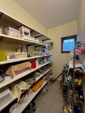 H 541 EG Vorratsraum.jpg - 