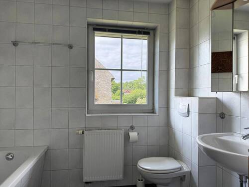 Wannenbad im Obergeschoss - 