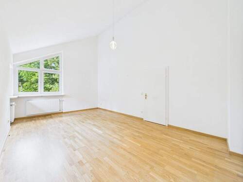 großes Zimmer DG - 