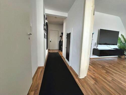Flur - 3 Zimmer Etagenwohnung zum Kaufen in Malsch