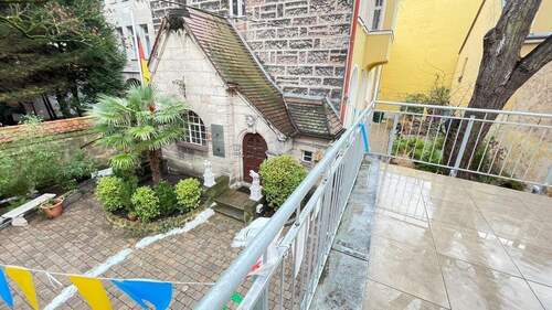 Ausblick ins Grüne - Terrassenwohnung mit 120,00 m&sup2; in Fürth zur Miete