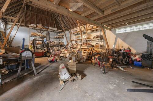 Neue Scheune, vermietet als Baustofflager - 