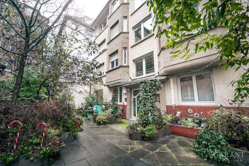 Außenansicht - Charmante 3 Zimmer-Wohnung im 1. Obergeschoss - mit Balkon & Einbauküche in Stuttgart-West