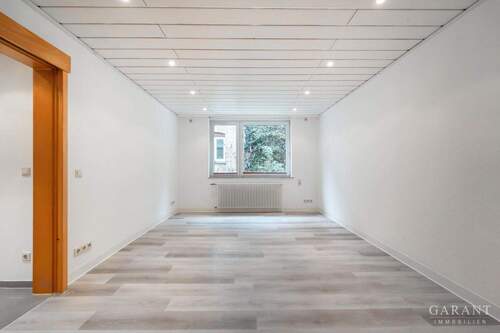 Wohnzimmer - 3 Zimmer Etagenwohnung zur Miete in Stuttgart